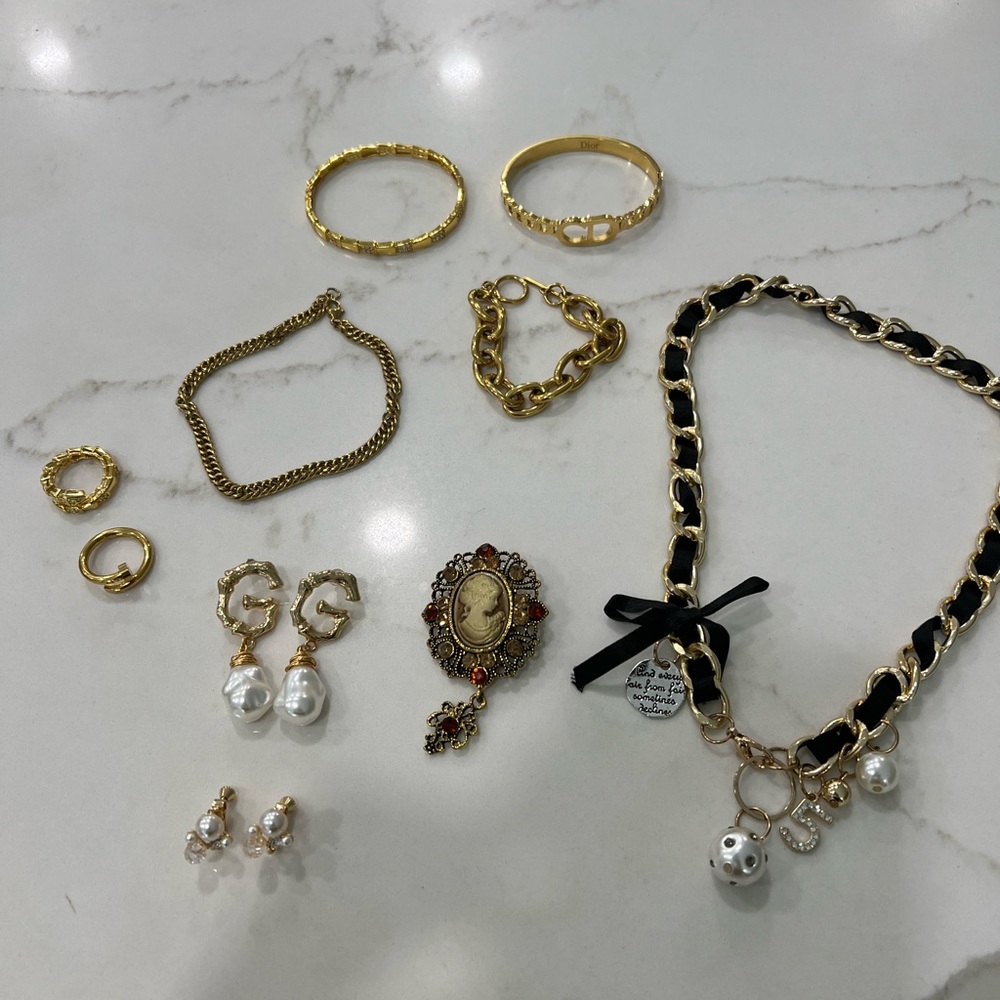 Gold plated bundle accesories